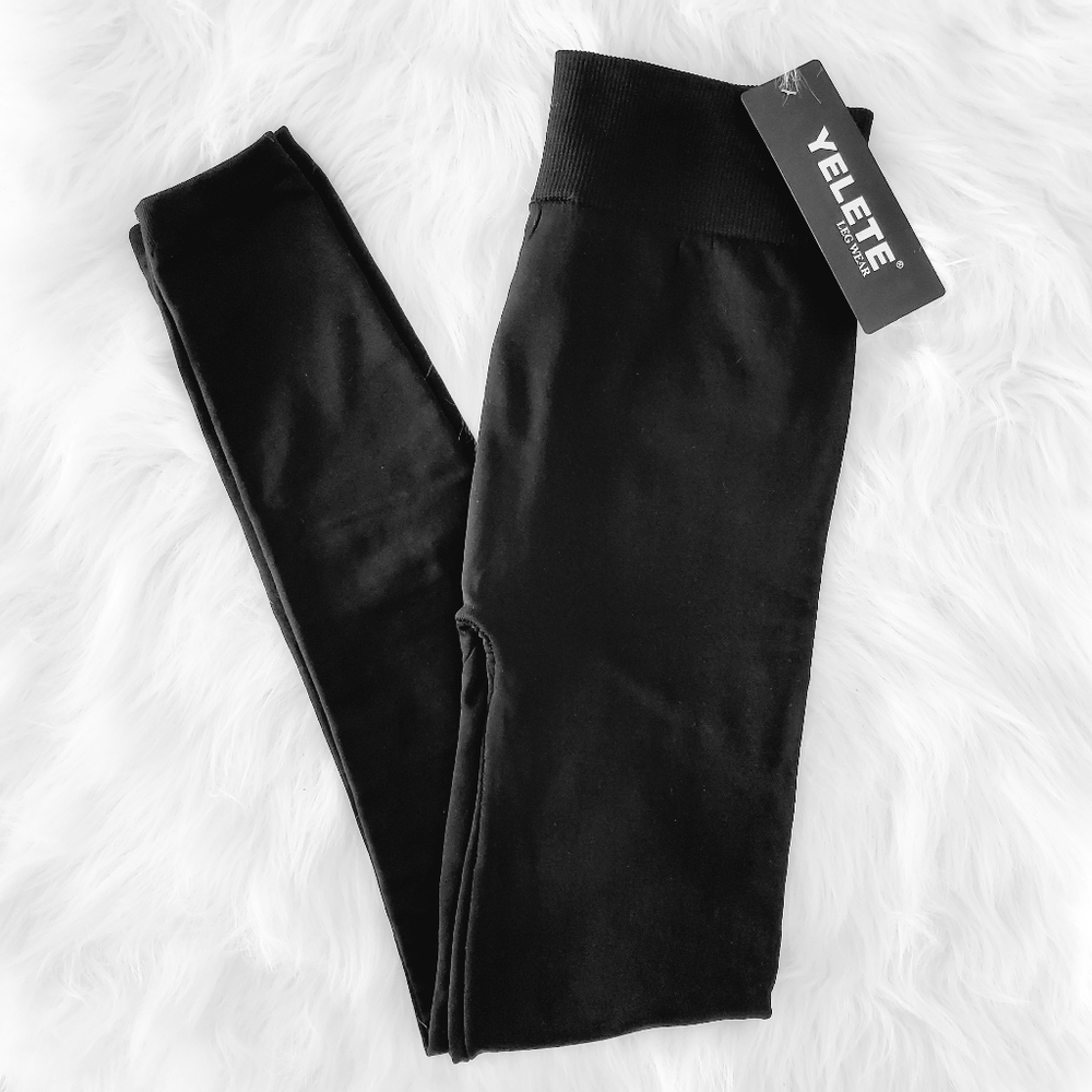 Black leggings NWT